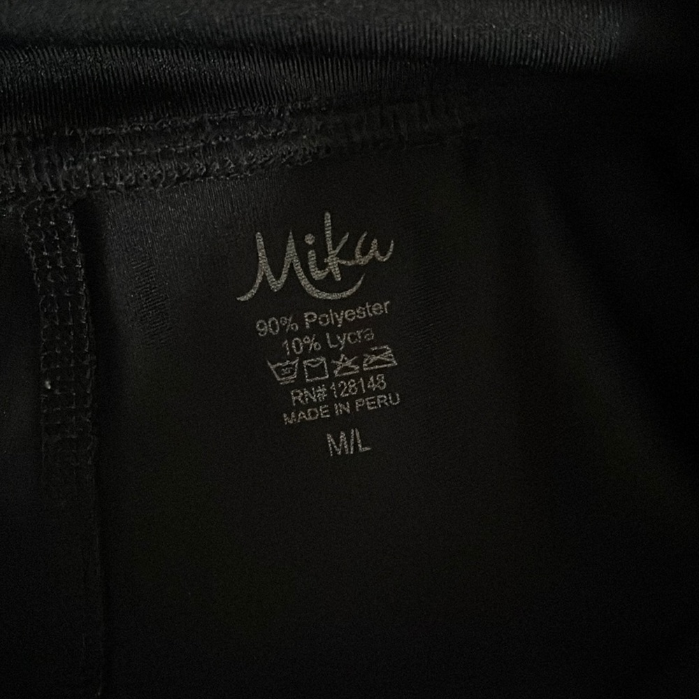 Black leggings